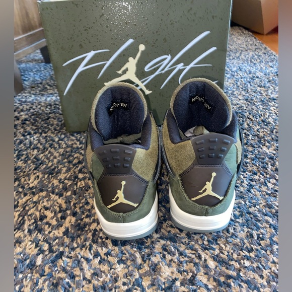 Jordan 4 Retro SE Craft Medium Green - Picture 2 of 8